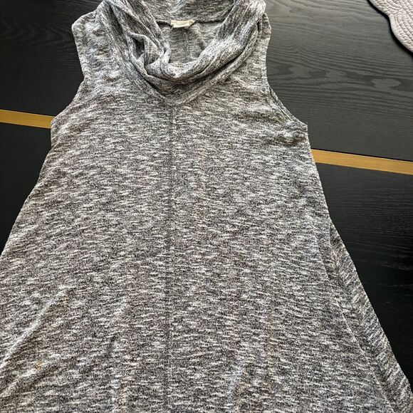 Wet Seal Cowl Neck Sleeveless Tunic Top L Gray Black White Hi-Low Stretch - Picture 5 of 6